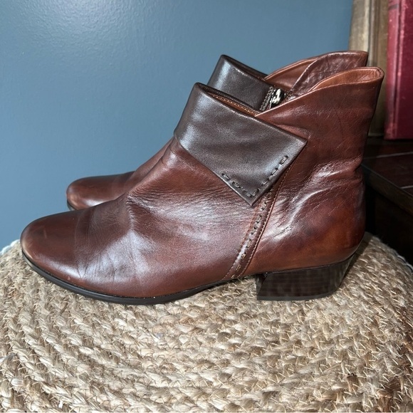 Spring Step Quokka Ankle Boots - Picture 1 of 9